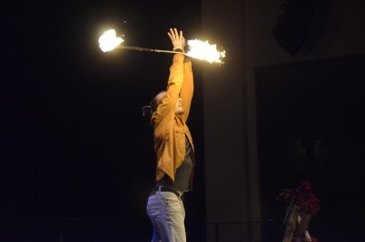 Ein Höhepunkt des Abends: die Feuershow von Vincent Kollar, Dresden/ Rotterdam